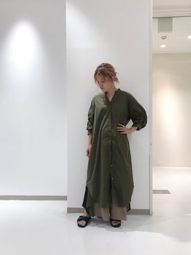 「OSMOSIS（オズモーシス）のアイテム（シャツワンピース）」を使った、Serinaさん（レディース・160cm）の夏コーディネート