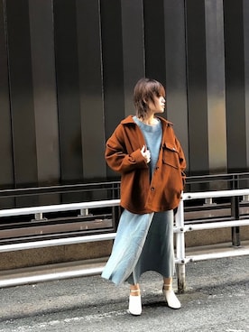 「OSMOSIS（オズモーシス）のアイテム（ステンカラーコート）」を使った、Serinaさん（レディース・160cm）の秋コーディネート