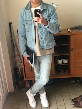 「URBAN RESEARCH（アーバンリサーチ）のアイテム（その他トップス）」を使った、蛭田衛さん（メンズ・176cm）の冬コーディネート