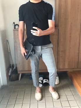「GOSTAR DE FUGA（ゴスタール ジフーガ）のアイテム（スラックス）」を使った、蛭田衛さん（メンズ・176cm）の夏コーディネート