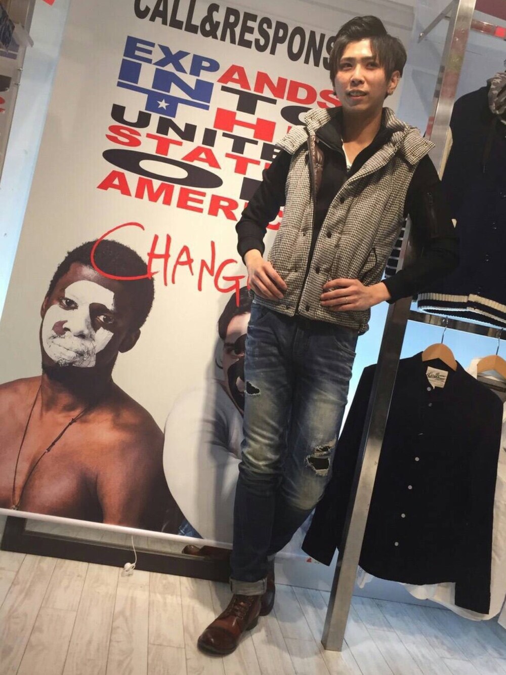 その他のその他アウター、その他のブルゾン、その他のデニムパンツを着用したメンズの冬コーディネートの1枚目の写真