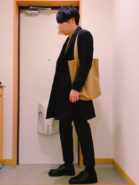 「シンプルおしゃれが好き」｜「アイテム（チェスターコート）」を使った、ぎんさん（メンズ・173cm）の秋コーディネート