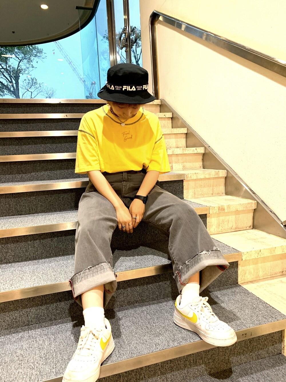「ストリート、ボーイッシュ、ワイドデニム、バケハ、Tシャツ、ダブルネーム」｜「DOUBLE NAMEのBACKプリントTEE（Tシャツ/カットソー、イエロー系）」を使った、よっさんさん（レディース・153cm）の夏コーディネートの1枚目の写真