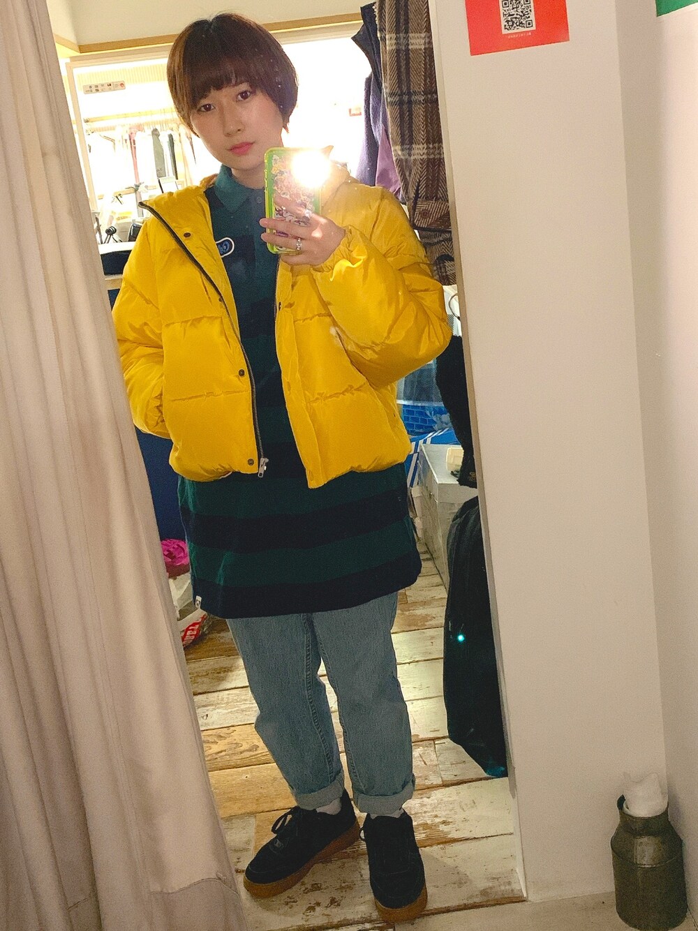 「ダウンジャケット、イエロー、Candy Stripper、キャンディストリッパー、NIKE、ナイキ、リーバイス ヴィンテージ、Levis、ボーイッシュ、シャツワンピース」｜「Aymmy in the batty girlsのアイテム（ダウンジャケット/コート、イエロー系）」を使った、よっさんさん（レディース・153cm）の冬コーディネートの1枚目の写真