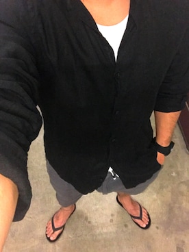 「UGG（アグ）のアイテム（ビーチサンダル）」を使った、MABUさん（メンズ・165cm）の秋コーディネート