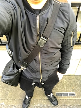 「BAYFLOW（ベイフロー）のアイテム（MA-1）」を使った、MABUさん（メンズ・165cm）の冬コーディネート