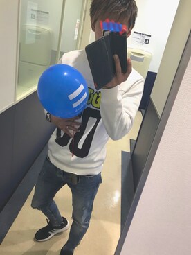 「アイテム（おもちゃ、ブルー系）」を使った、こっこ3さん（メンズ・178cm）の春コーディネート