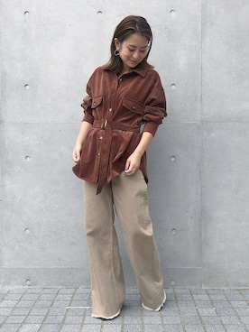 「STUDIOUS（ステュディオス）のアイテム（シャツ/ブラウス）」を使った、KAORIさん（レディース・153cm）の秋コーディネート