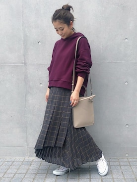 「STUDIOUS（ステュディオス）のアイテム（スウェット）」を使った、KAORIさん（レディース・153cm）の秋コーディネート