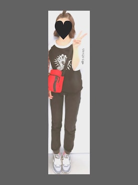 「NIKE(ナイキ)のアイテム(ショルダーバッグ)」を使った、naさん(レディース・159cm)の春コーディネート