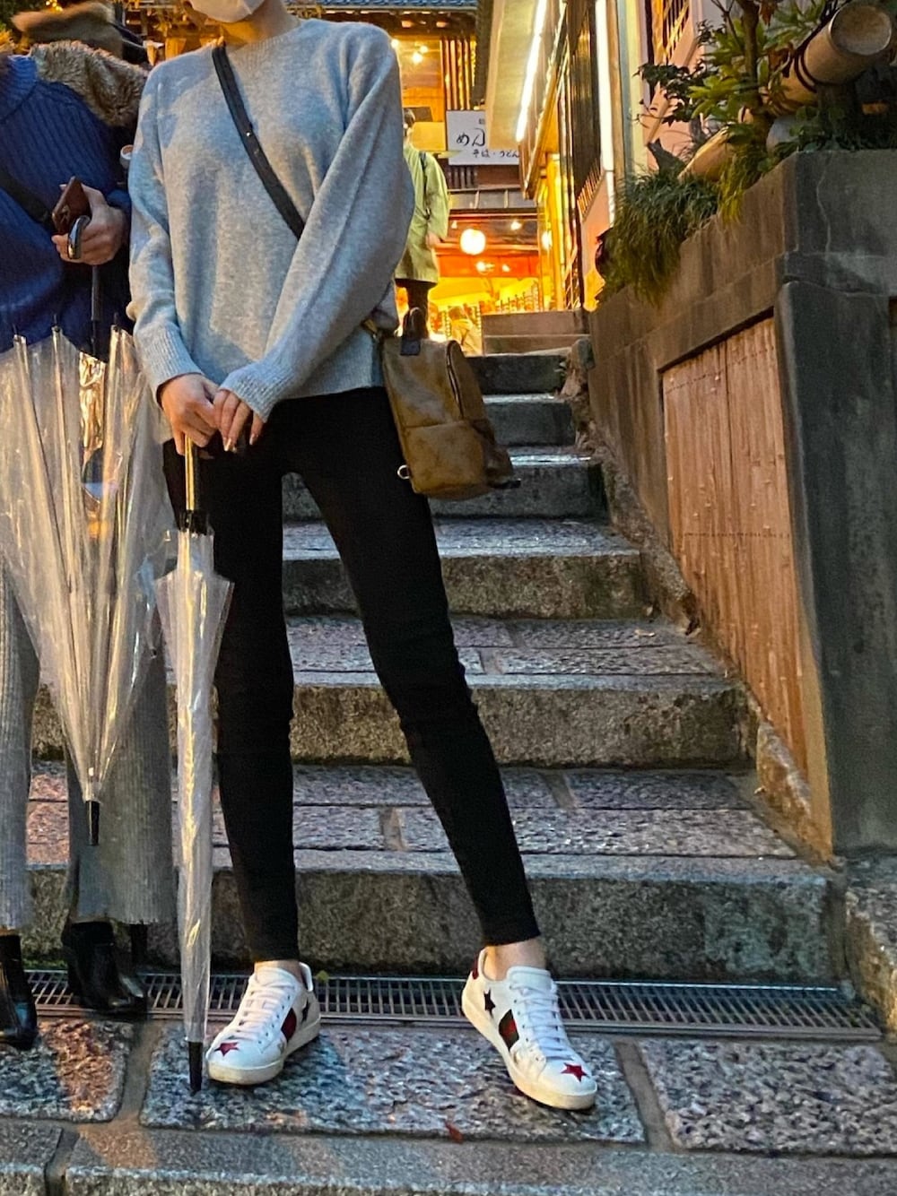 GUCCI グッチ　エース　Ace スニーカー　ハート Gucci Women's Ace embroidered Hearts white Leather sneakers Size