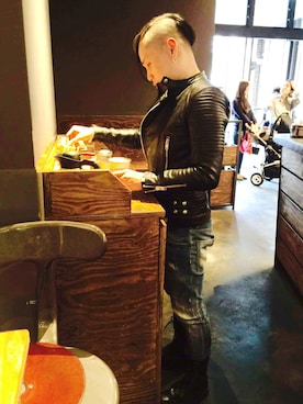 Alexizさんのコーディネート