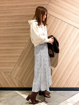 「ADAM ET ROPE'（アダムエロペ）のミディー丈ショートブーツ（ブーツ）」を使った、nyaobuさん（レディース・164cm）の冬コーディネート