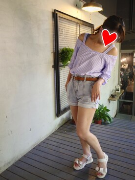 「MAJESTIC LEGON（マジェスティックレゴン）のアイテム（トップス、ブルー系）」を使った、Yuthikaさん（レディース・163cm）の夏コーディネート