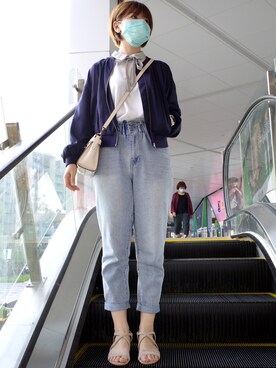 「Ray BEAMS（レイビームス）のRay BEAMS / サテン バック ギャザー ブルゾン（ブルゾン、ブルー系）」を使った、Yuthikaさん（レディース・163cm）の秋コーディネート