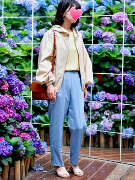 「Alma Designのアイテム（パンツ、ブルー系）」を使った、Yuthikaさん（レディース・163cm）の春コーディネート