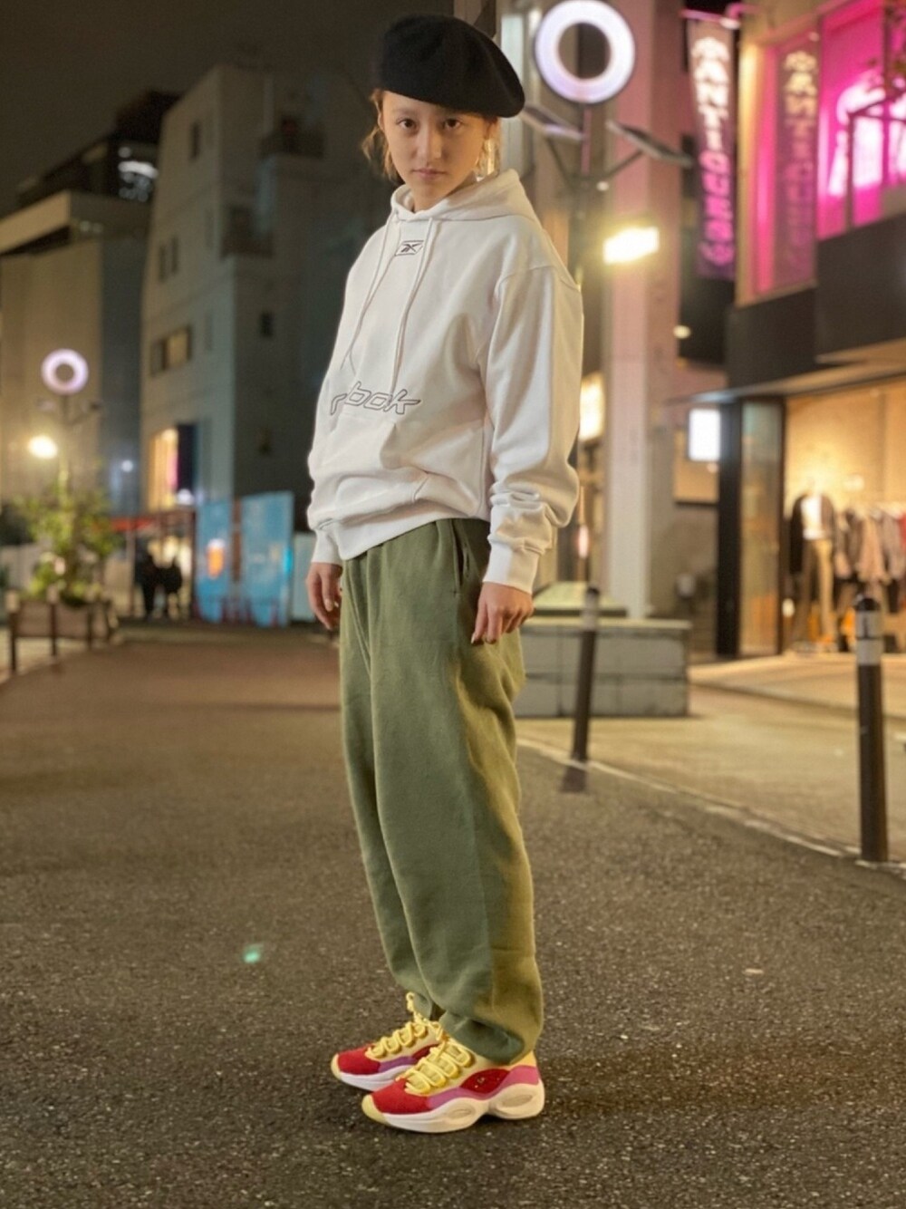 「リーボック(Reebok)、reebok、リーボッククラシックストア原宿、rhtaki、秋コーデ、ストリート、rhcollabo、rheightyone、ビリオネア・ボーイズ・クラブ(Billionaire Boys Club)、パーカー」｜「Reebokのアイテム（パーカー、ホワイト系）」を使った、リーボックさん（レディース・153cm）の秋コーディネートの1枚目の写真