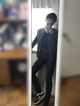 「BLK DNM（ブラックデニム）のアイテム（パンツ）」を使った、tomoさん（メンズ・170cm）の秋コーディネート