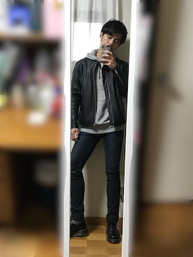 「BLK DNM（ブラックデニム）のアイテム（パンツ）」を使った、tomoさん（メンズ・170cm）の冬コーディネート