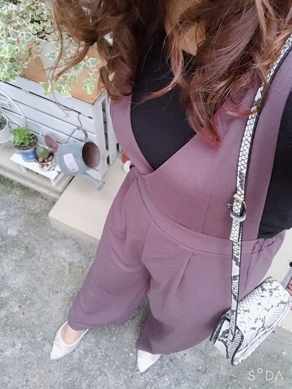 「オトナカジュアル、秋コーデ、大人かわいい、KOBE LETTUCE、ママコーデ、女子会、パイソン柄、プチプラ」｜「KOBE LETTUCEのサークルポシェット（ショルダーバッグ、その他）」を使った、ioさん（レディース・158cm）の秋コーディネートの1枚目の写真