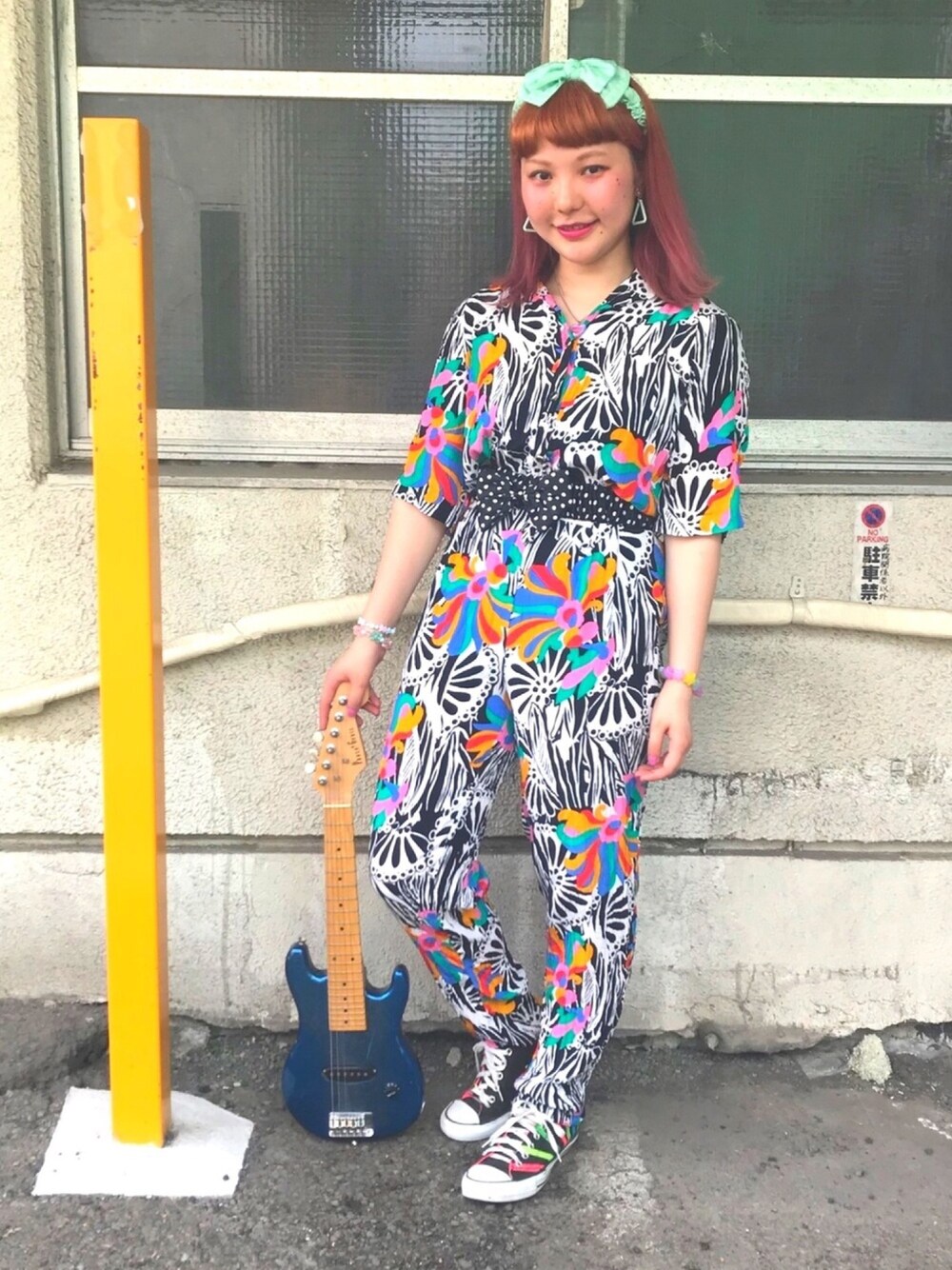 「KIKI2、kiki、古着、80s、オールインワン、ロンパース、ウエストマーク、コンバース、used、オンザ眉毛」｜「KIKI2のアイテム（つなぎ/オールインワン、その他）」を使った、♡URARA♡さん（レディース・160cm）の春コーディネートの1枚目の写真