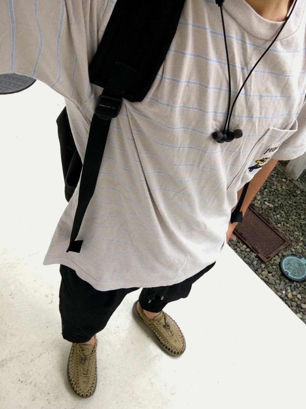 「夏コーデ、シンプルコーデ、ピーナッツ、サンダル、キーン、大学生」｜「niko and...のピーナッツボーダーTシャツ【niko and ...】（Tシャツ/カットソー、ベージュ系）」を使った、ぽんさん（メンズ・163cm）の夏コーディネートの1枚目の写真