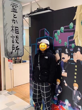 「C.E（シーイー）のアイテム（パンツ）」を使った、Dennisさん（メンズ・180cm）の冬コーディネート