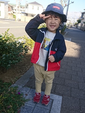 「アイテム（ナイロンジャケット）」を使った、J_mamaさん（キッズ・90cm）の秋コーディネート