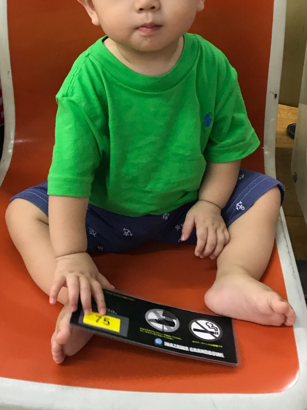 「赤ちゃん、baby boy」｜「RALPH LAURENのアイテム（Tシャツ/カットソー、グリーン系）」を使った、shuntakyotaさん（キッズ・120cm）の秋コーディネートの1枚目の写真