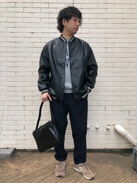 「NEWBALANCE」｜「アイテム（ブルゾン）」を使った、奥原さん（メンズ・177cm）の冬コーディネート
