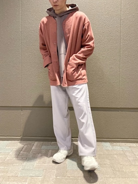 「LAKOLE（ラコレ）のアイテム（パーカー）」を使った、shibaさん（メンズ・172cm）の春コーディネート