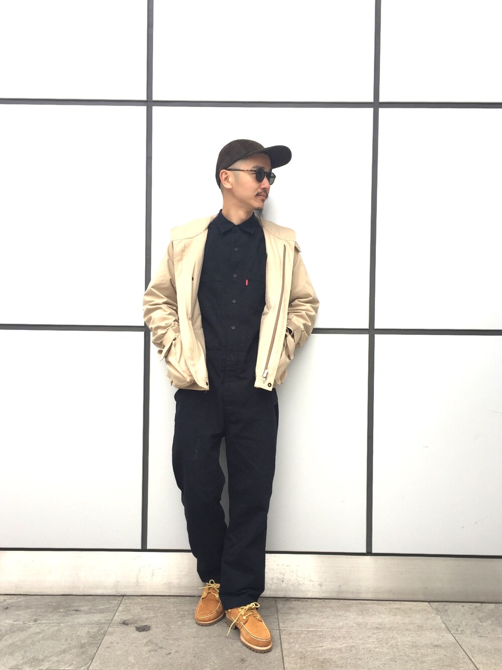 「supreme、オールインワン、つなぎ、KIJIMA TAKAYUKI、ENGINEERED GARMENTS、Timberland」｜「renomaのアイテム（ブルゾン、ベージュ系）」を使った、inata shinyaさん（メンズ・174cm）の冬コーディネートの1枚目の写真