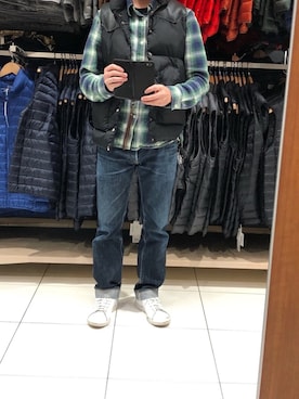 「Rocky Mountain FeatherBed（ロッキー マウンテン フェザーベッド）のアイテム（ダウンベスト、ブラック系）」を使った、かき氷屋さんになれるかな⁉️さん（メンズ）の秋コーディネート