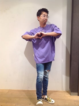 「MSGM（エムエスジーエム）のアイテム（スリッポン）」を使った、岡田さん（メンズ・170cm）の夏コーディネート