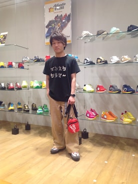 「MARBLES（マーブルズ）のアイテム（バッグ）」を使った、岡田さん（メンズ・171cm）の夏コーディネート