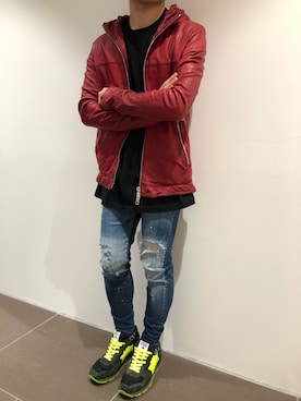 「surt」｜「アイテム（ライダースジャケット）」を使った、岡田さん（メンズ・165cm）の夏コーディネート