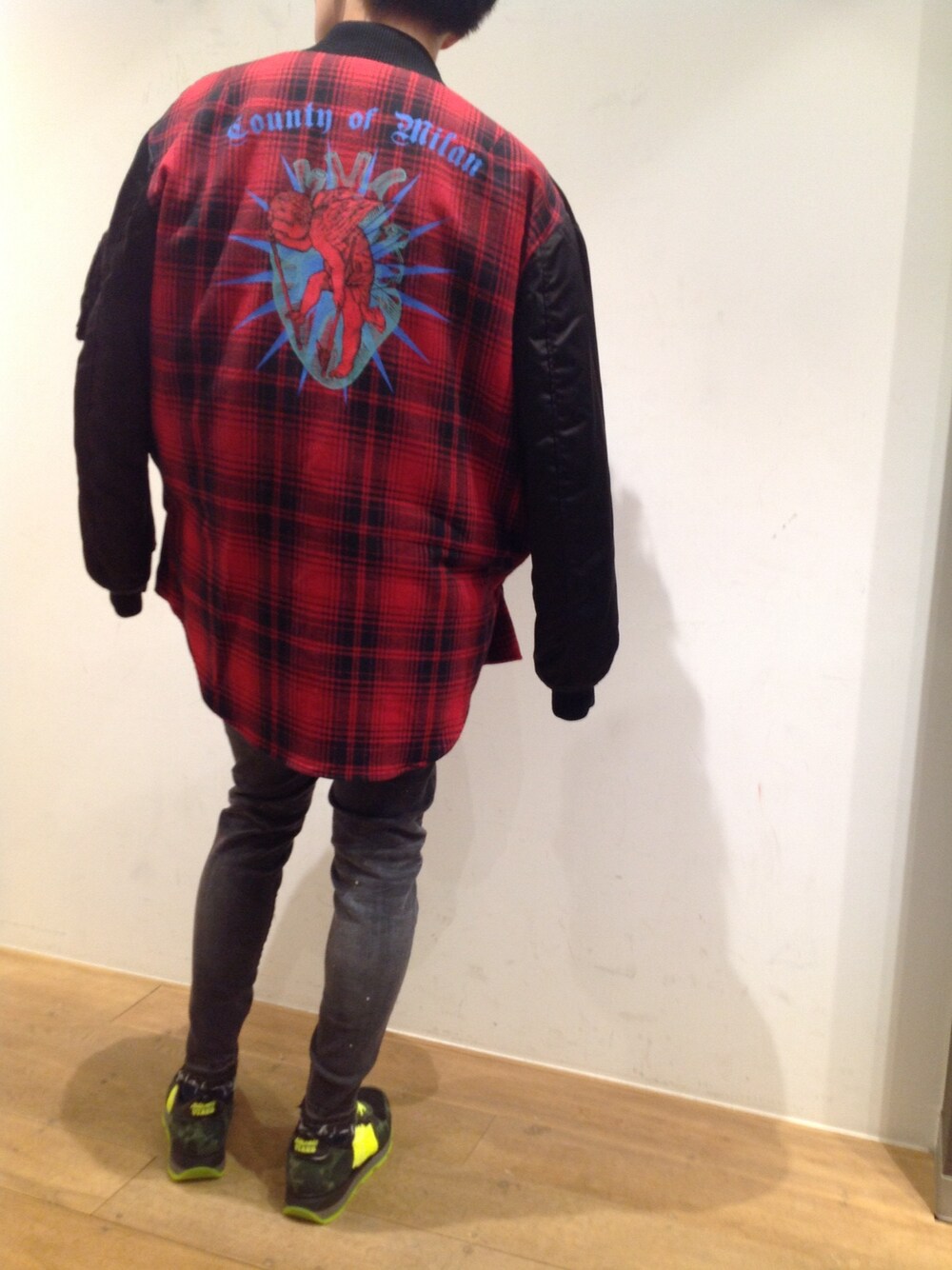 「B2nd、B2nd名古屋、Atlantic STARS、surt、MARCELO BURLON」｜「MARCELO BURLONのアイテム（MA-1、ブラック系）」を使った、岡田さん（メンズ・172cm）の夏コーディネートの1枚目の写真
