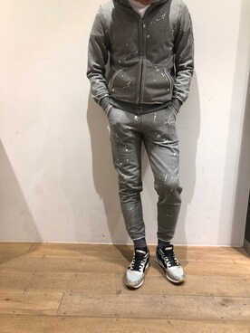 「TAVERNITI SO JEANS（タヴァニティソージーンズ）のアイテム」を使った、岡田さん（メンズ・175cm）の秋コーディネート
