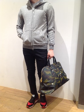 「TAVERNITI SO JEANS（タヴァニティソージーンズ）のアイテム」を使った、岡田さん（メンズ・172cm）の秋コーディネート