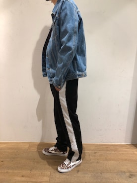 「MSGM（エムエスジーエム）のアイテム（ジャケット/アウター）」を使った、岡田さん（メンズ・185cm）の秋コーディネート