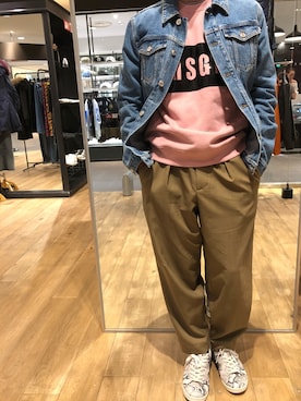 「MSGM（エムエスジーエム）のアイテム（ジャケット/アウター）」を使った、岡田さん（メンズ・175cm）の秋コーディネート