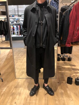 「B2nd」｜「アイテム（トレンチコート）」を使った、岡田さん（メンズ・175cm）の秋コーディネート