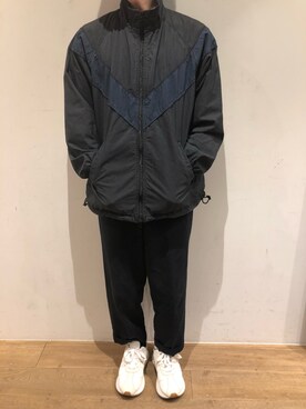 「TAVERNITI SO JEANS（タヴァニティソージーンズ）のアイテム」を使った、岡田さん（メンズ・175cm）の秋コーディネート