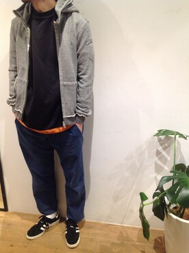 「TAVERNITI SO JEANS（タヴァニティソージーンズ）のアイテム」を使った、岡田さん（メンズ・165cm）の冬コーディネート