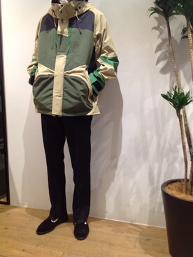 「White Mountaineering」｜「アイテム（ナイロンジャケット）」を使った、岡田さん（メンズ・182cm）の冬コーディネート