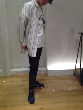 「MSGM（エムエスジーエム）のアイテム（Tシャツ/カットソー）」を使った、岡田さん（メンズ・170cm）の春コーディネート