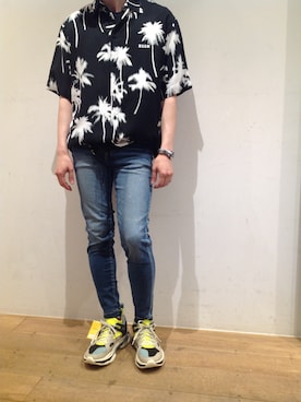 「MSGM（エムエスジーエム）のアイテム（シャツ/ブラウス）」を使った、岡田さん（メンズ・172cm）の夏コーディネート