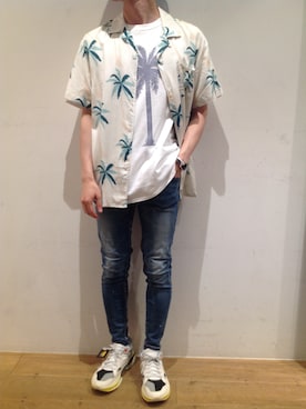 「ON THE TURF（オンザターフ）のアイテム」を使った、岡田さん（メンズ・172cm）の夏コーディネート