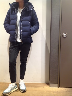 「TATRAS」｜「アイテム（スラックス）」を使った、岡田さん（メンズ・172cm）の秋コーディネート