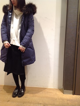 「TATRAS」｜「アイテム（スウェット）」を使った、岡田さん（レディース・158cm）の冬コーディネート